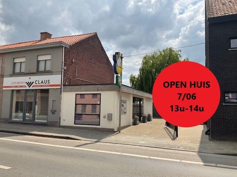OPEN HUIS ZATERDAG 07/06 van 13u tot 14u. Op een zeer commercieel gelegen frituurgebouw nabij centrum en autostrade te Zonnebeke, omvattende o.a.: Gro